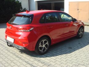 Hyundai i30 1.5i 80kw 2023 1500km nové v ČR - 6