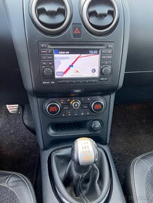 Nissan Qashqai 1.6 - 6