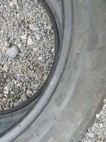 Prodám 2ks pneu Michelin 275/40 R20 - 6