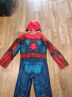 Spiderman s maskou kostým - 6