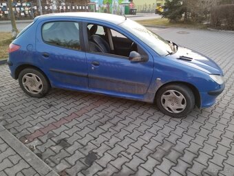 Peugeot 206 1,4 HDI - 6