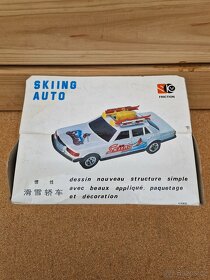 Retro model auta na setrvačník Mercedes SKING AUTO PF 130 (v - 6