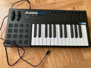 Alesis VI25 MIDI keyboard - 6