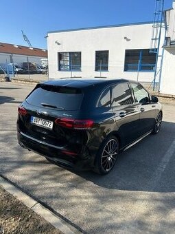 Mercedes-Benz B 200 d 4Matic Special Edition - 6