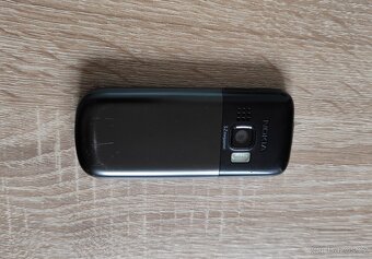 TLAČÍTKOVÝ MOBILNÍ TELEFON NOKIA 6303c (RM-443) - 6