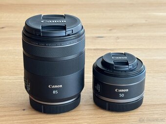 Canon RF 50mm f/1.8 STM / super stav - 6