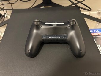 Playstation 4 Pro - 6