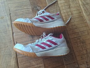 Dívčí bílorůžové halové tenisky - halovky zn. Adidas vel. 38 - 6