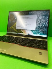 VÁNOČNÍ AKCE Fujitsu Lifebook U7511 I5/16/256 - 6