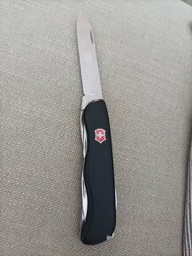 Victorinox Nomad - 6