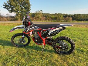 Pitbike Killer PRO 300ccm H2O 21"/18" Červená nová - 6