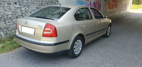 Škoda Octavia 2 2.0 FSI liftback 166000km béžová metalíza - 6