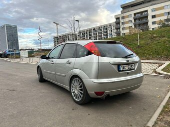 Ford focus ST170 - 6