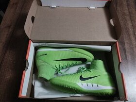 Sálové kopačky Nike vel. 36 a 37,5 - 6