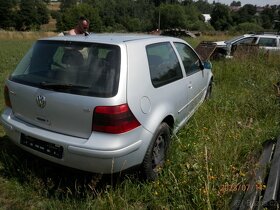 Volkswagen Golf 4 - 6