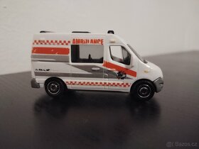 6x auto- Ambulance,Volvo s vozíkem, Austin Mini Cooper,Delor - 6