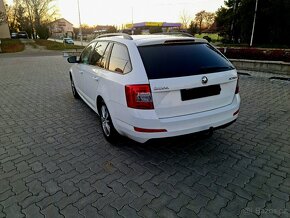 Škoda Octavia Combi 2.0 Tdi Elegance - 6