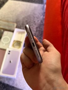 Apple iPhone 11, 256gb, Purple - Perfektní stav - 6