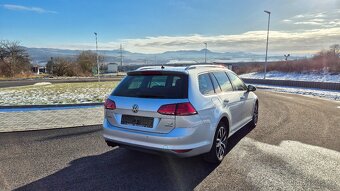 VW Golf VII 1,4 tsi Xenony, velmi zachovalý - 6