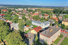 Samostatně stojící zděný dům s vybavenou dílnou v Lanškrouně - 6