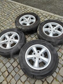 Prodám orig alu 17 Kia Sorento 5x139,7 pneu 245/65/17 - 6