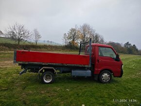 Třístranný sklápěč Mazda E2200D - 6