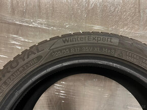 205/55R17 zimní pneumatiky UNIROYAL 5,5-6mm - 6