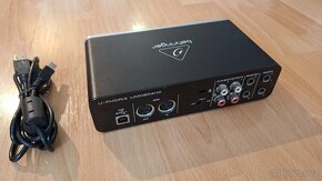 Behringer U-Phoria UMC204HD USB zvuková karta - 6