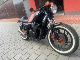 Café racer Yamaha XJ 650 - 6