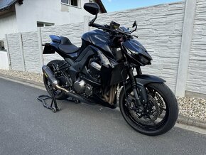 Kawasaki Z1000 - 6