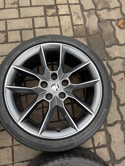 ORIGINÁL Alu Škoda Gemini R18, 5x112 - LETNÍ PNEU - 6