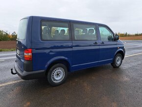 Volkswagen Transporter T5, 9 míst, klima, tažné zařízení - 6