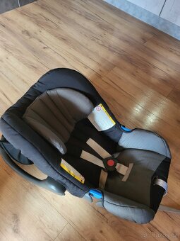 Vajíčko Britax Römer Baby Safe Plus + Isofix základna - 6