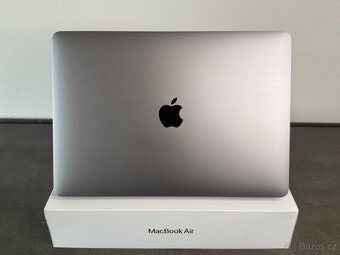 Macbook Air 13'' 2020 / M1 / 8GB / 256GB / SG - 6