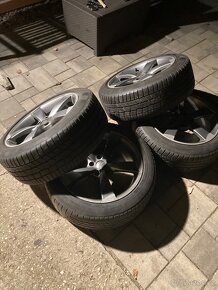 Atraktivní alu sada Audi R18, 225/50, A6,A7, VW, 5x112 - 6