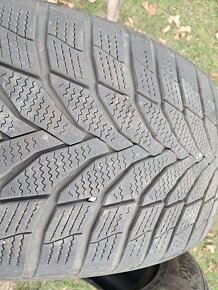 Použité zimní gumy NEXEN 235/55R17 - 6