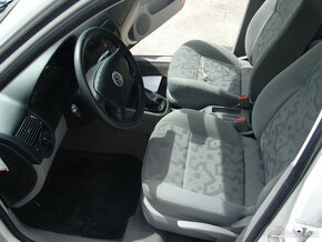 VW GOLF IV. 1.4i 16V 55KW 5dv klima - 6