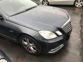 Mercedes e200 w212 nepojizdne - 6