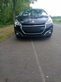 Peugeot 208 - 6