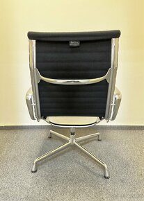 designová židle Vitra Earnes EA 116 - 2 ks - 6