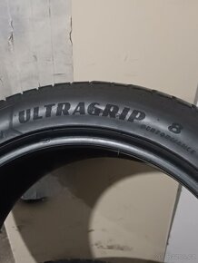 Zimní pneu 245/45/18 Goodyear Ultragrip 8 Performance - 6