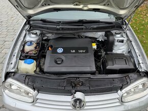 Volkswagen Golf 4 1.6 - 6