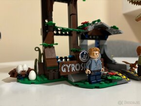 Lego Jurassic World 75929 - 6