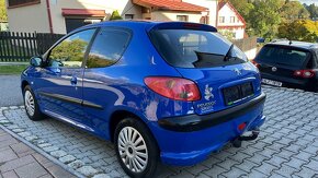 Peugeot 206 1.1i 44kW KLIMA, TAŽNÉ - 6