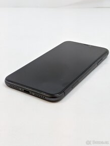 iPhone 11 256gb black. Top stav. Baterie 88%. Záruka 6 měs. - 6