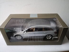 1:18 Mercedes modely rozne - 6