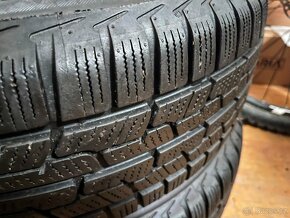 Winterhawk 2 EVO 205/60 R16 včetně disků a stojanu - 6