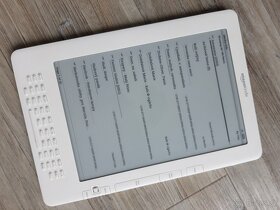 Prodám čtečku knih Amazon Kindle DX 4th Edition - 6