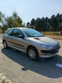 Peugeot 206 1.1i 44kW najeto pouze 52tis.km nové v ČR - 6