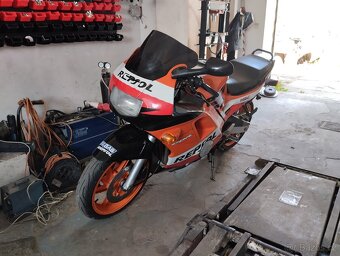 CBR 600 f - 6